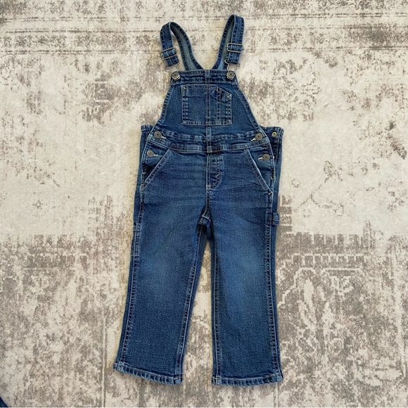 Boys 3T Clothing Bundle with Gap Sweater Red Vest and Denim Overalls - Picture 9 of 12